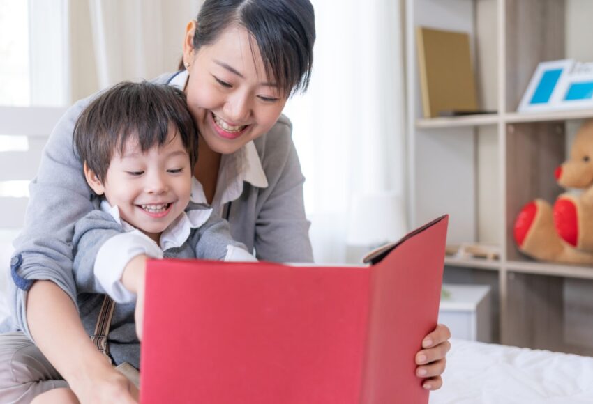 Tips for Parents to Instill a Healthy Reading Habit in Young Children